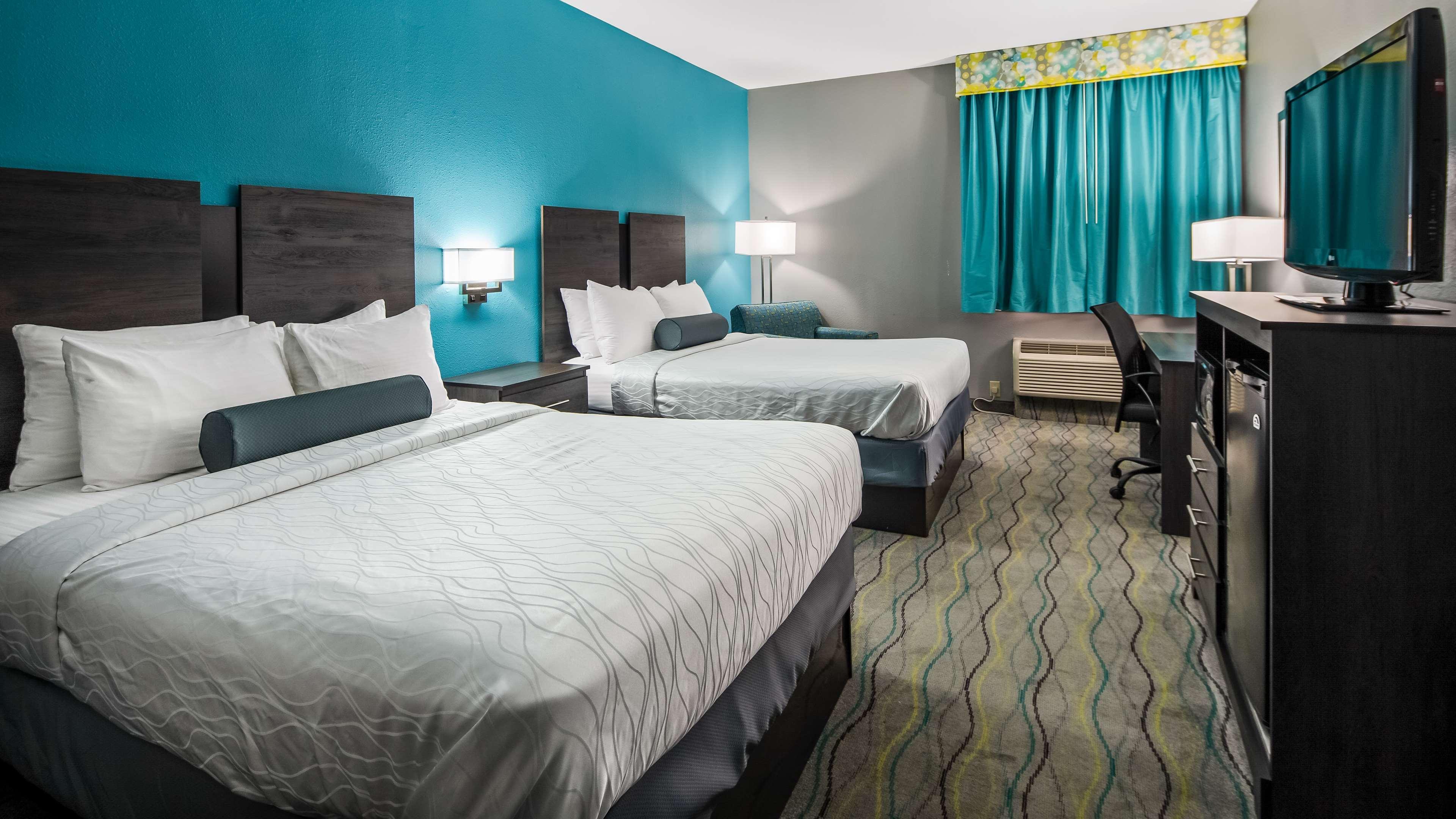 Best Western Executive Inn Корсикана Екстериор снимка